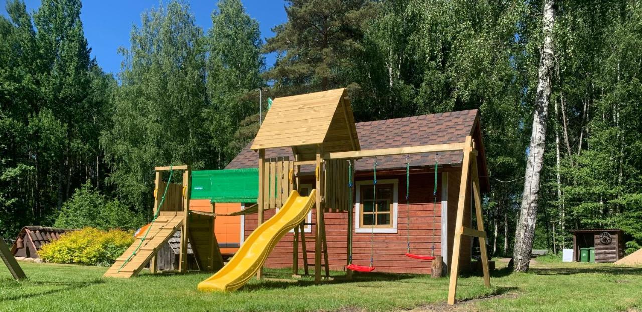 Готель Atsikivi Puhketalu Гяедемеесте Екстер'єр фото